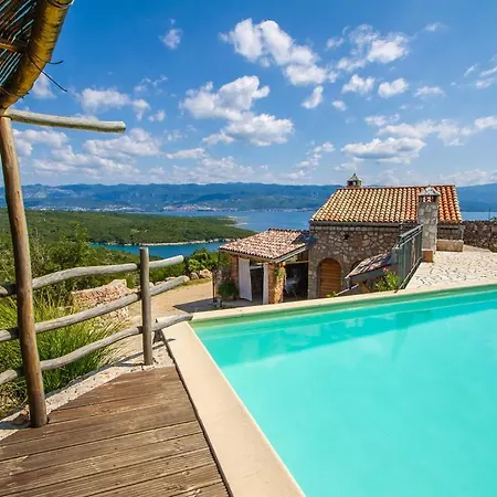 Cima Villa *
